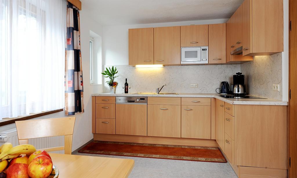 Apart Christine - Silvrettacard-Sommer Inklusive Galtür Habitación foto
