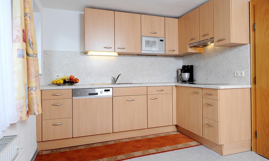 Apart Christine - Silvrettacard-Sommer Inklusive Galtür Habitación foto